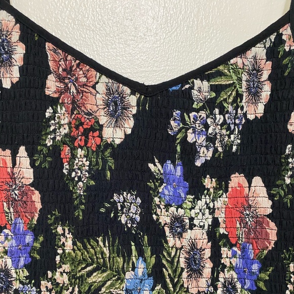 Floral Strappy Black Dress - Picture 4 of 10